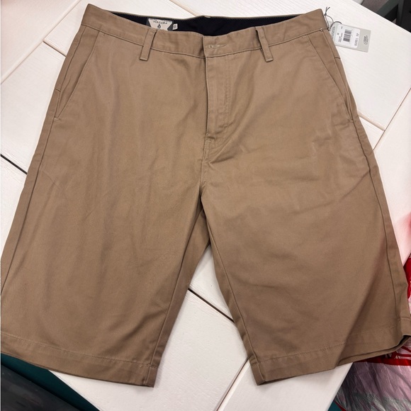 NWT Volcom Khaki Shorts - Picture 1 of 9